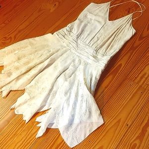 Chiffon embroidered luxury boutique designer size 8 cocktail dress-Cream/Gold